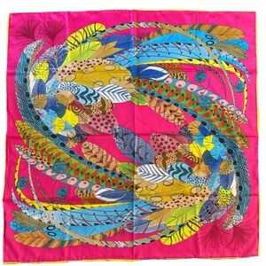 Designer-Style Feather Pattern Silk Scarf 90cm